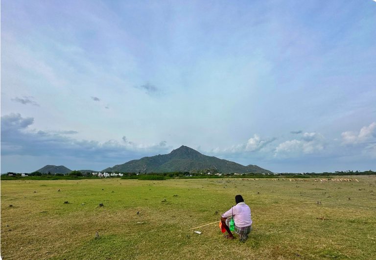Street photo in Tiruvannamalai, India by EM Rajeev