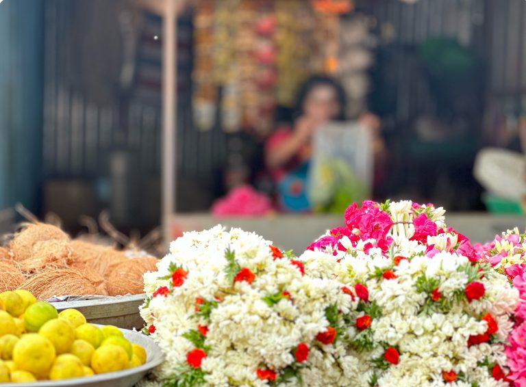 Street photo in Tiruvannamalai, India by EM Rajeev