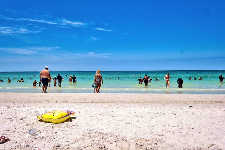 Street photo in Daytona Beach, United States by Jason Logan
