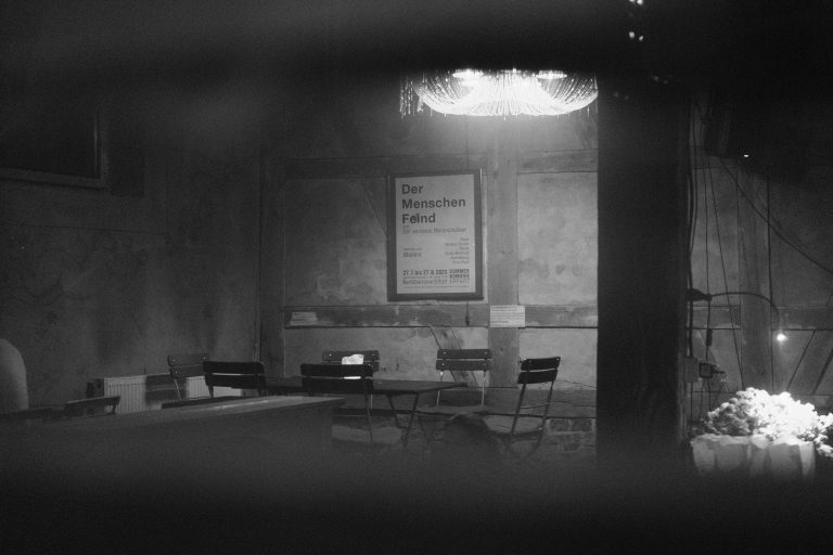 Street photo in Erfurt, Germany by Manu Haag