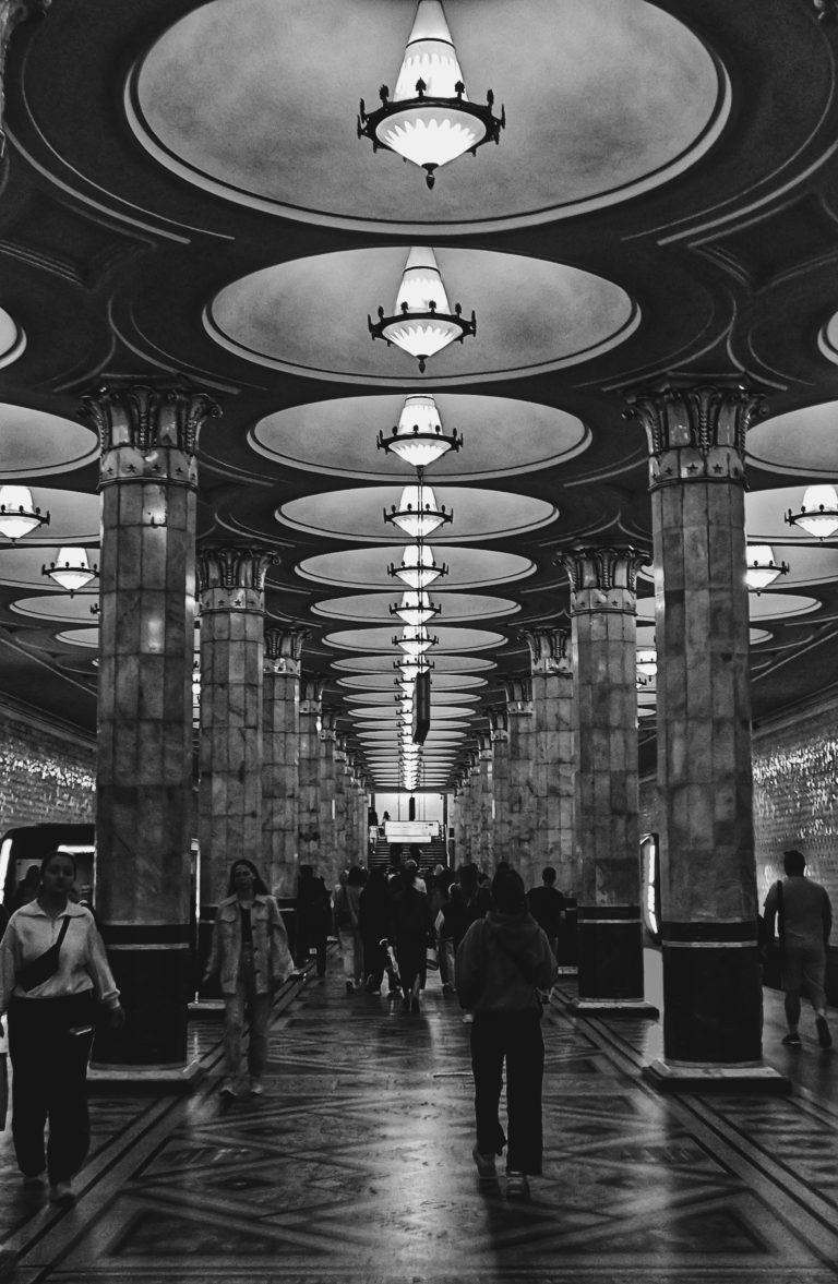 Street photo in Moscow, Russia by Margo Pom