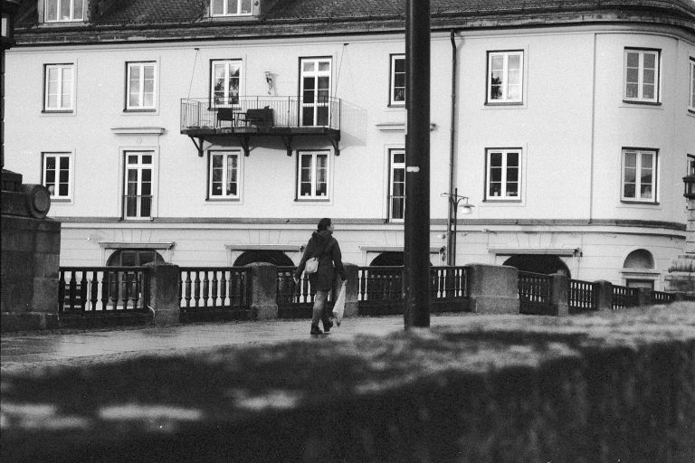 Street photo in Lidköping, Sweden by David Svensson