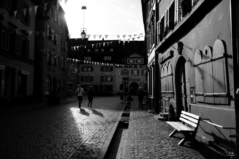 Street photo in Staufen, Germany by Torsten Müller