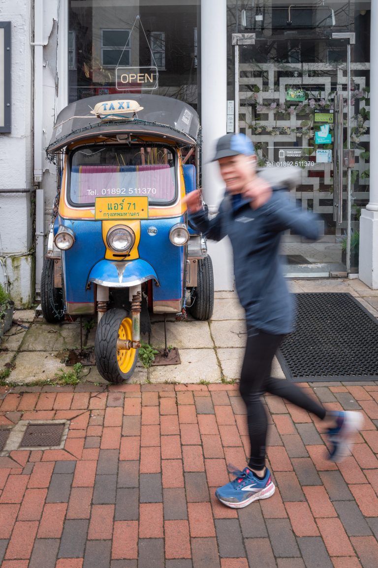 Street photo in Royal Tunbridge Wells, United Kingdom by Julian Heritage