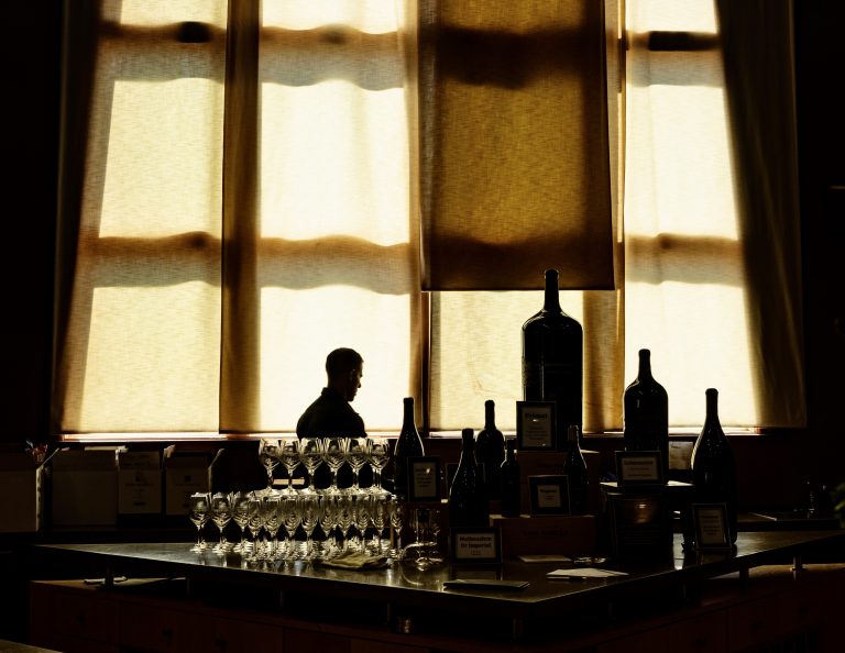 Street photo in Paso Robles, United States by Wayne Rogge