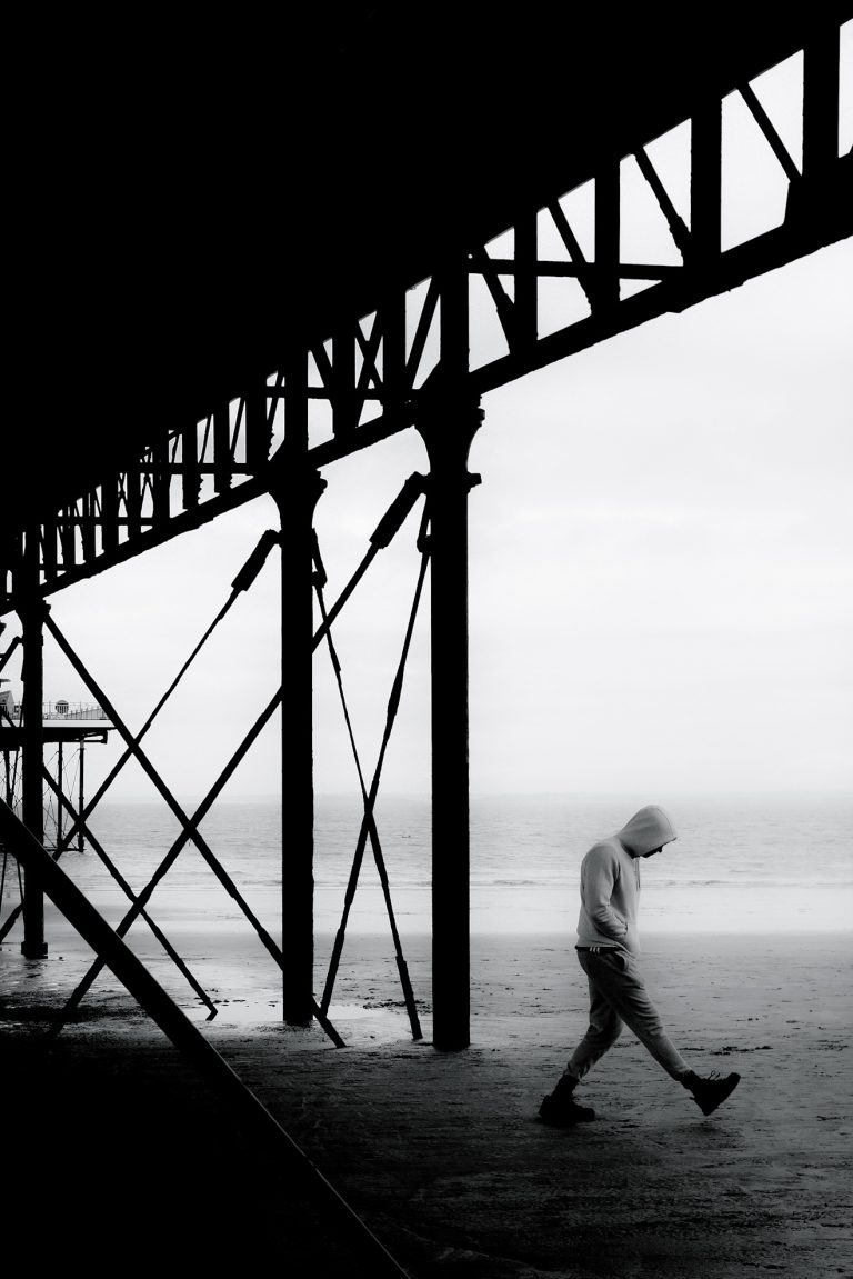 Street photo in Weston-super-Mare, United Kingdom by Lee Aspey