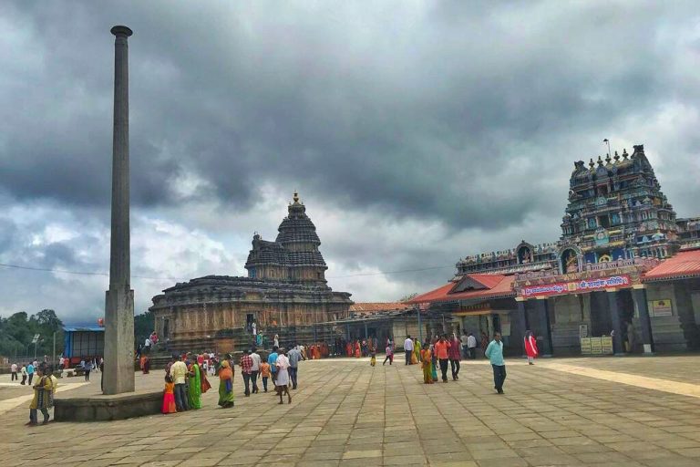 Street photo in Sringeri, India by EM Rajeev