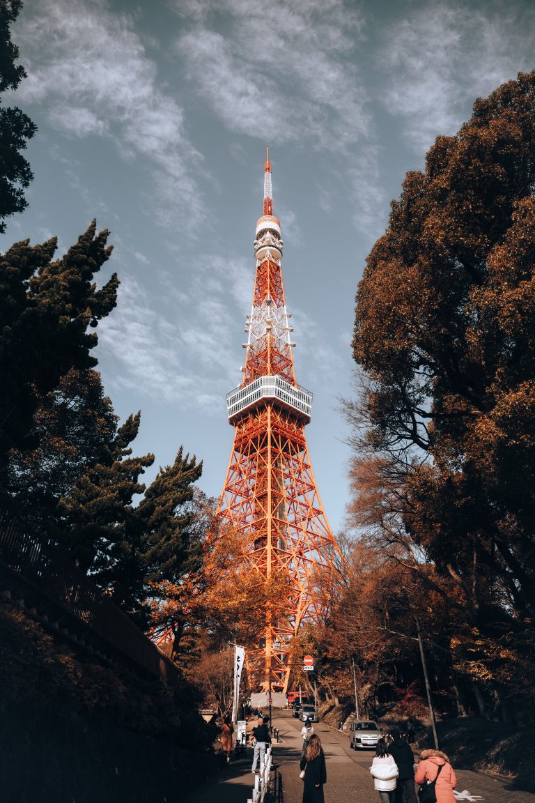 Street photo in Tokyo, Japan by Philip Wong