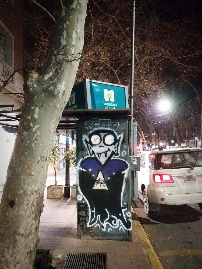 Street photo in Mendoza, Argentina by Allan Almeida