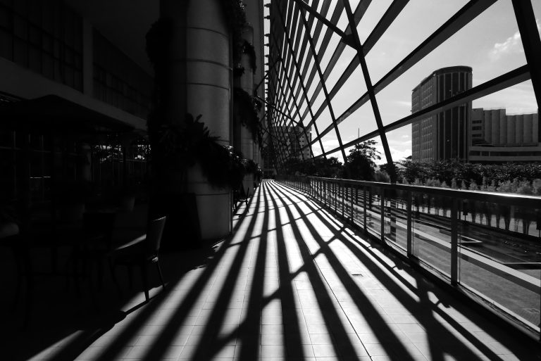 Street photo in Davao, Philippines by Juyi Fabricante