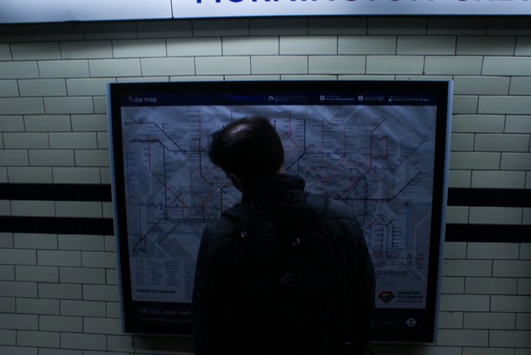 Street photo in London, United Kingdom by Jake Todd