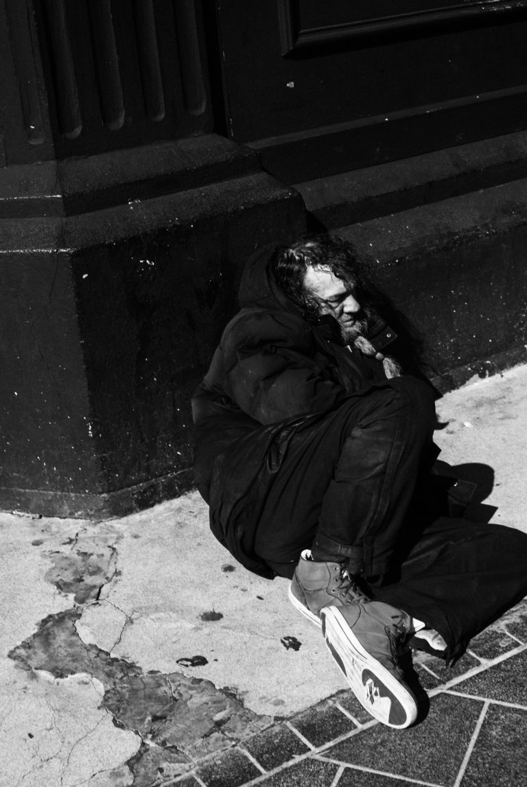 Street photo in London, United Kingdom by Jake Todd