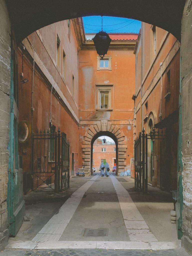 Street photo in Vatican City by Henriikka Parpala