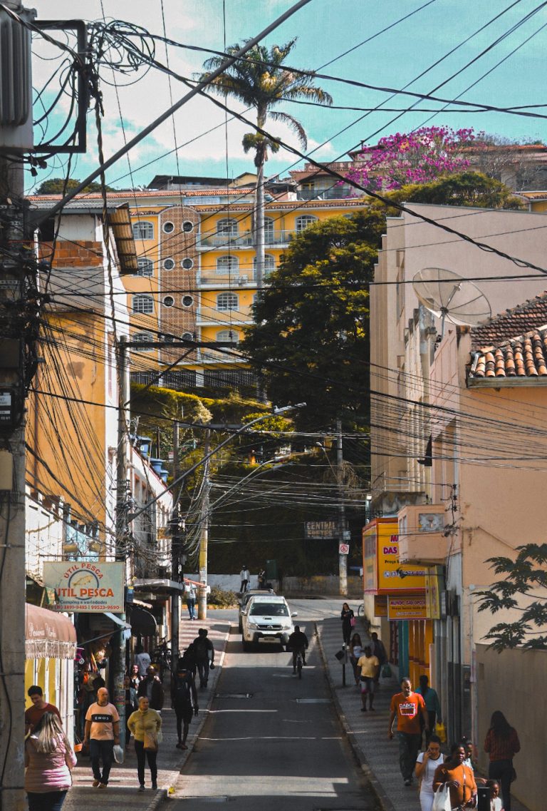Street photo in Viçosa, Brazil by Luiz ‎ ‎ ‎