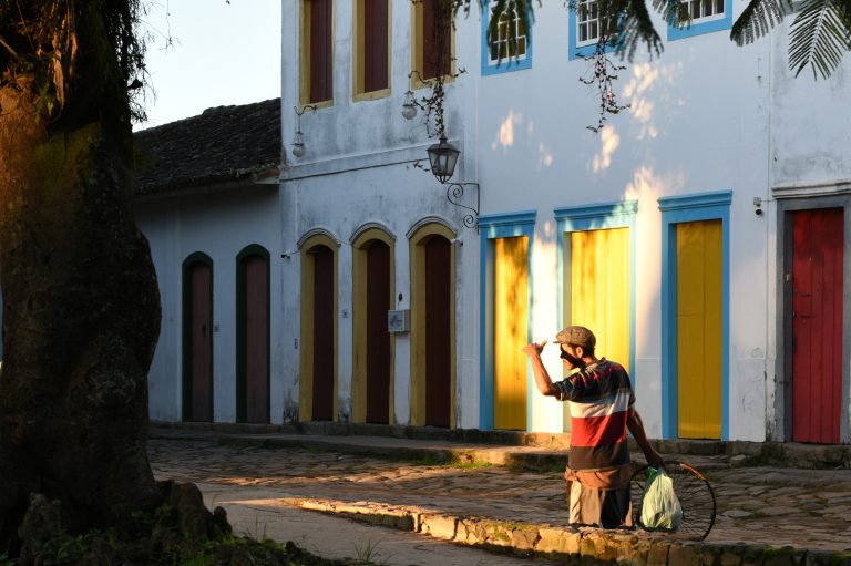 Street photo in Paraty, Brazil by Rodrigo Marcotich