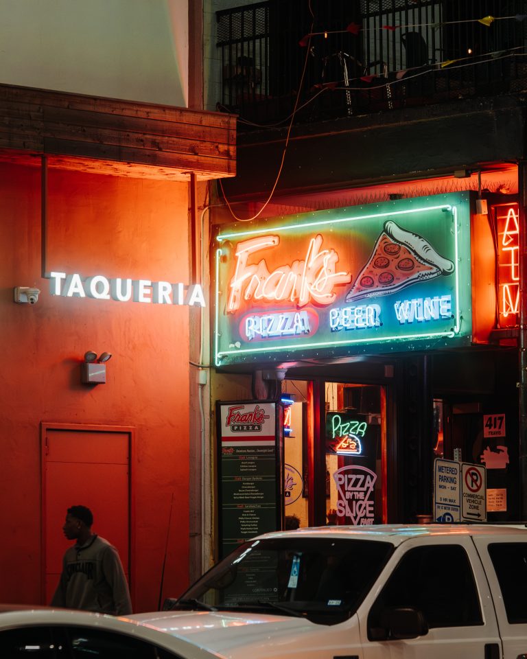 Photo by Oscar Velazco