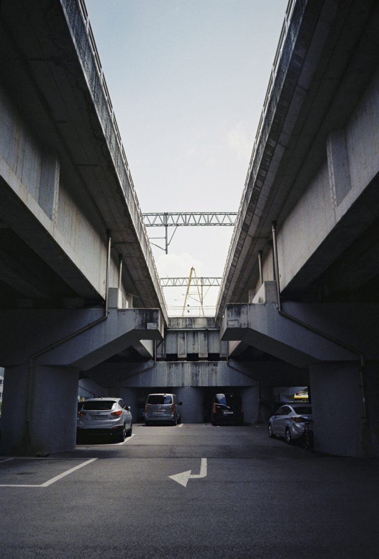 Street photo in Uijeongbu, South Korea by Nooy.