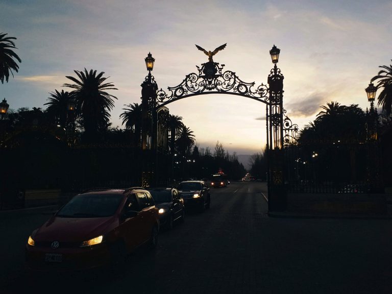 Street photo in Mendoza, Argentina by Allan Almeida