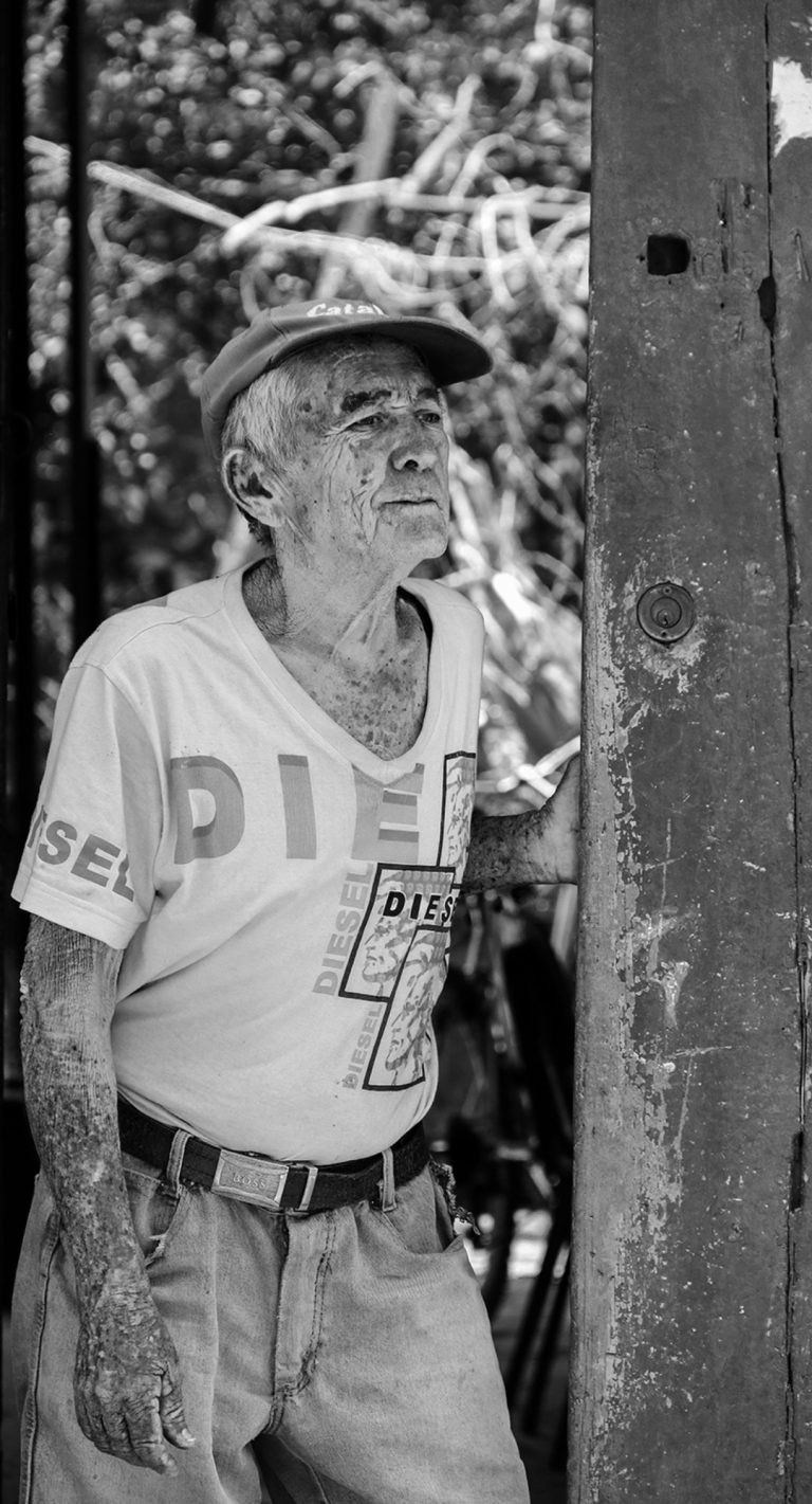 Street photo in La Asuncion, Venezuela by Manuel Ricardo Pérez