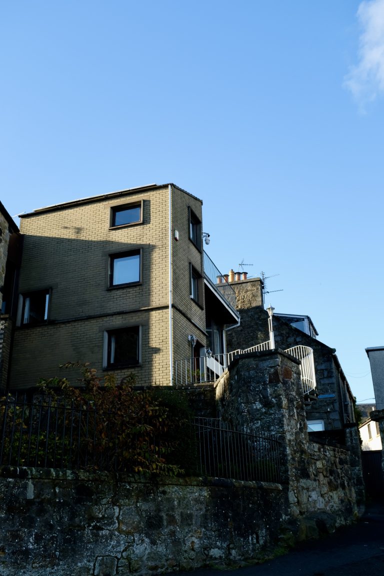 Street photo in Queensferry, United Kingdom by Sylvia Vizithum