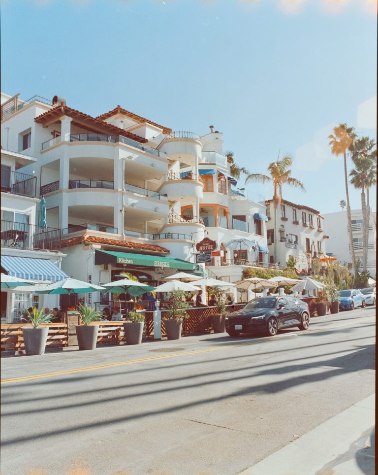 Street photo in San Clemente, United States by Vincent Deroma