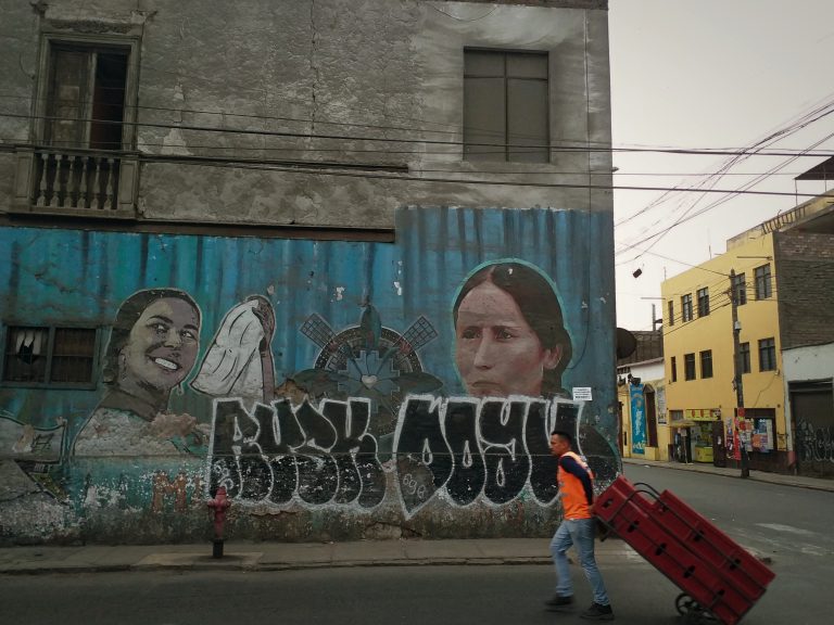 Street photo in Rimac, Peru by Allan Almeida