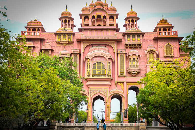 Street photo in Jaipur, India by Raviraja Konnipati