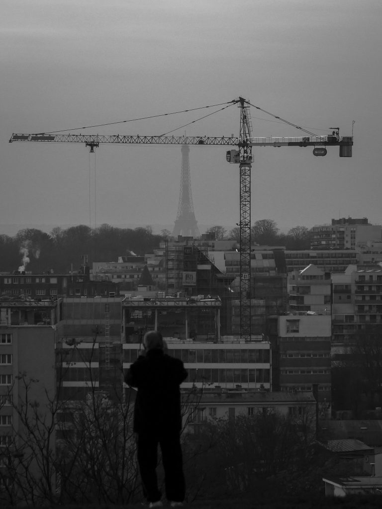 Street photo in Montreuil, France by Lucas Harter