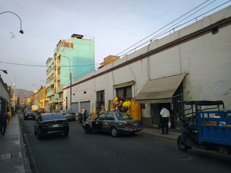 Street photo in Rimac, Peru by Allan Almeida