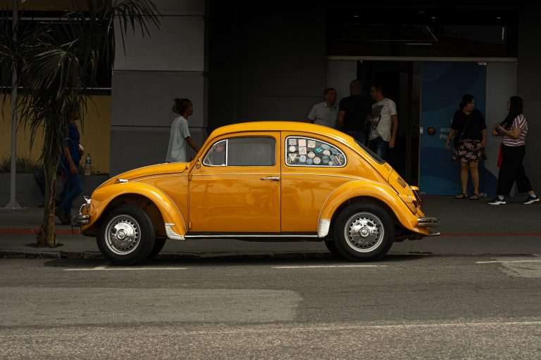 Street photo in Contagem, Brazil by João Victor