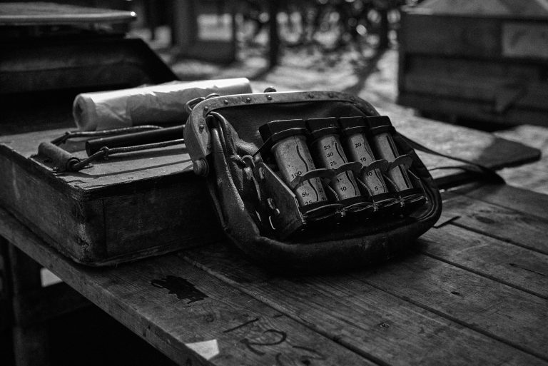 Street photo in Linköping, Sweden by Stefan Maass