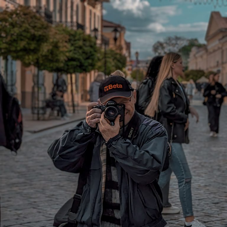 Street photo in Grodno, Belarus by Andrey Bazylev