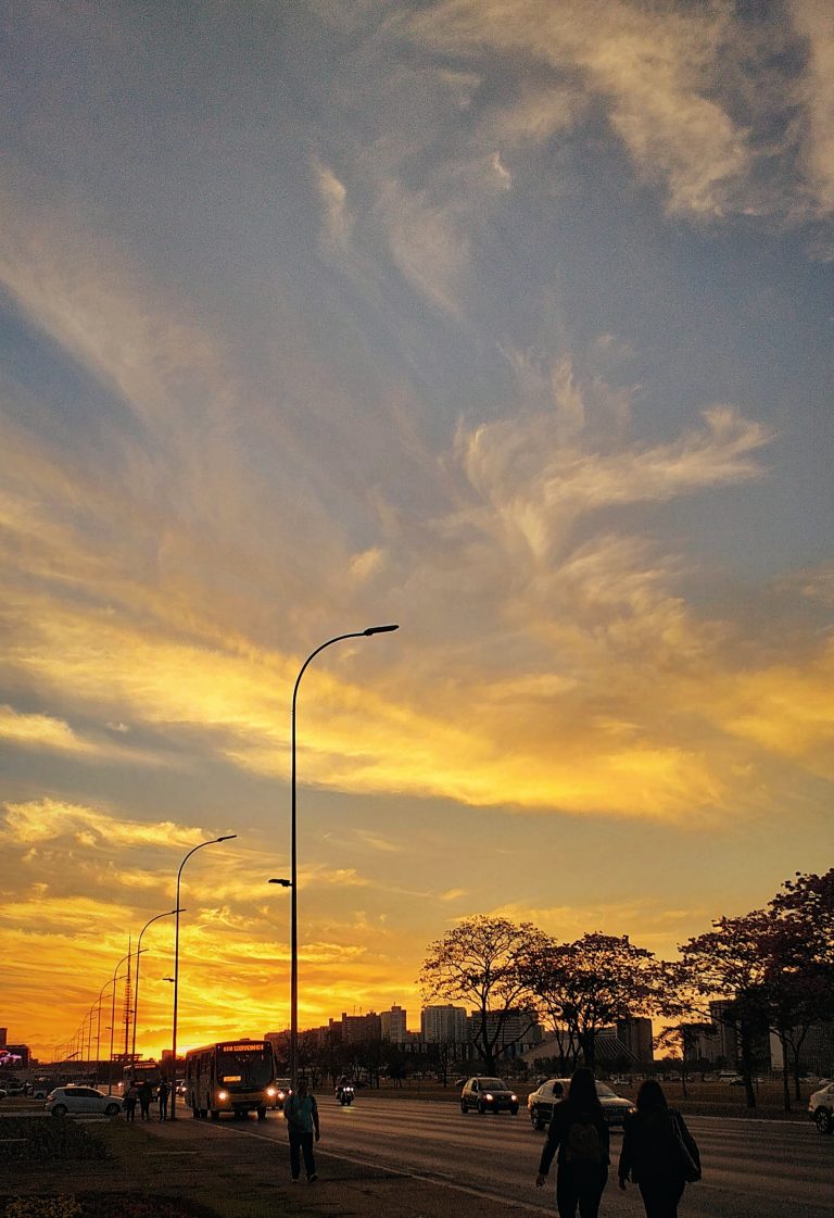 Street photo in Brasília, Brazil by Allan Almeida