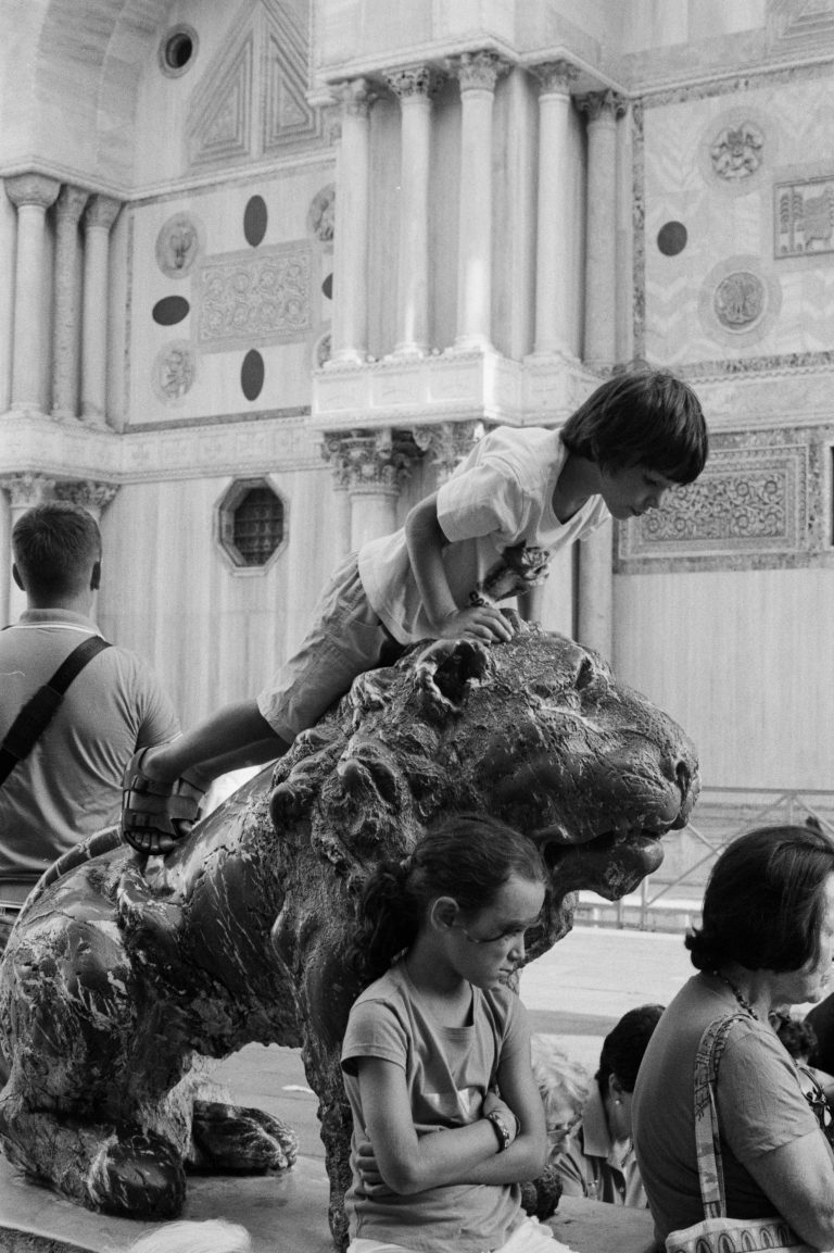 Street photo in Venice, Italy by Fabio Pravato