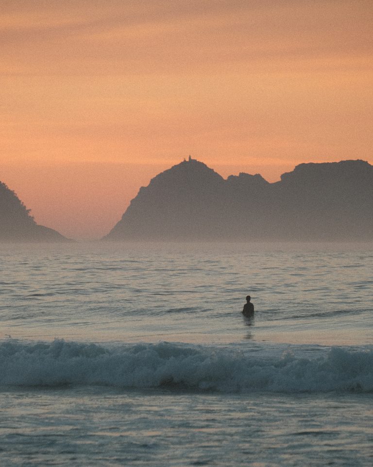 Street photo in Nigrán, Spain by Sander Dinh