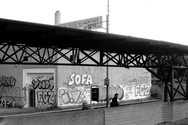Street photo in Zürich, Switzerland by Bertrand Roessli