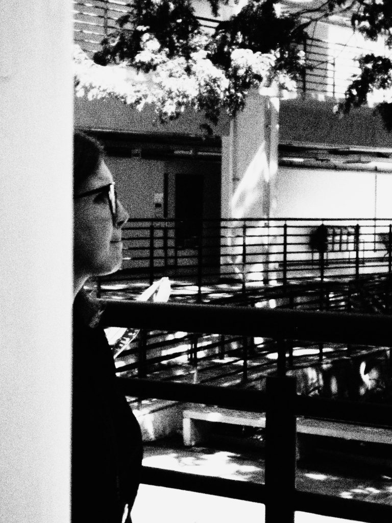 Street photo in Belo Horizonte, Brazil by Fernando Nakayama