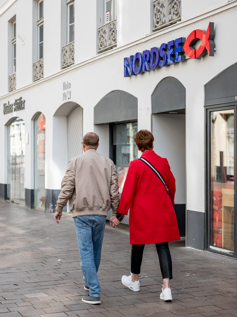 Street photo in Flensburg, Germany by Thore Siebrands