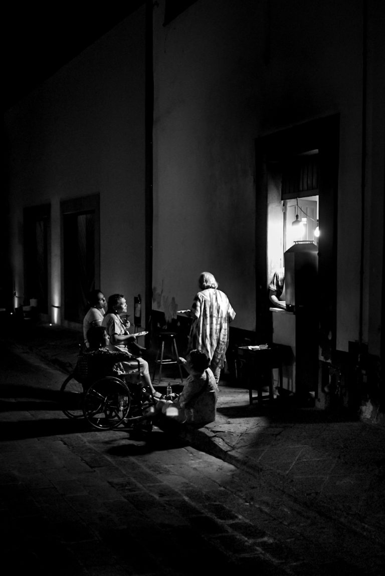 Street photo in Santiago de Querétaro, Mexico by Ricardo García Mainou