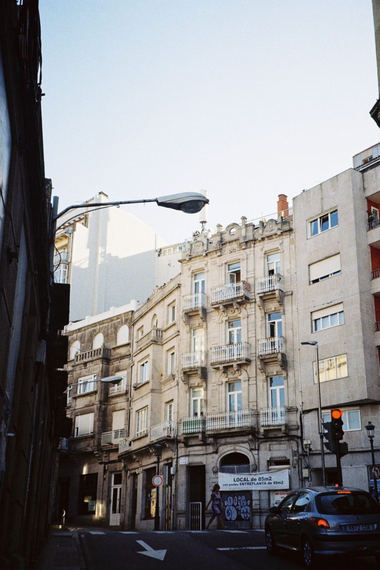 Street photo in Vigo, Spain by Ana Leote