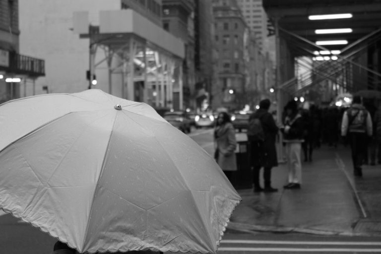 Street photo in New York, United States by Stuart Kimberley Dunning