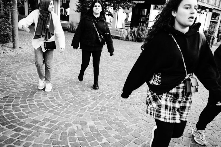 Street photo in Rouen, France by Patrick Kurz
