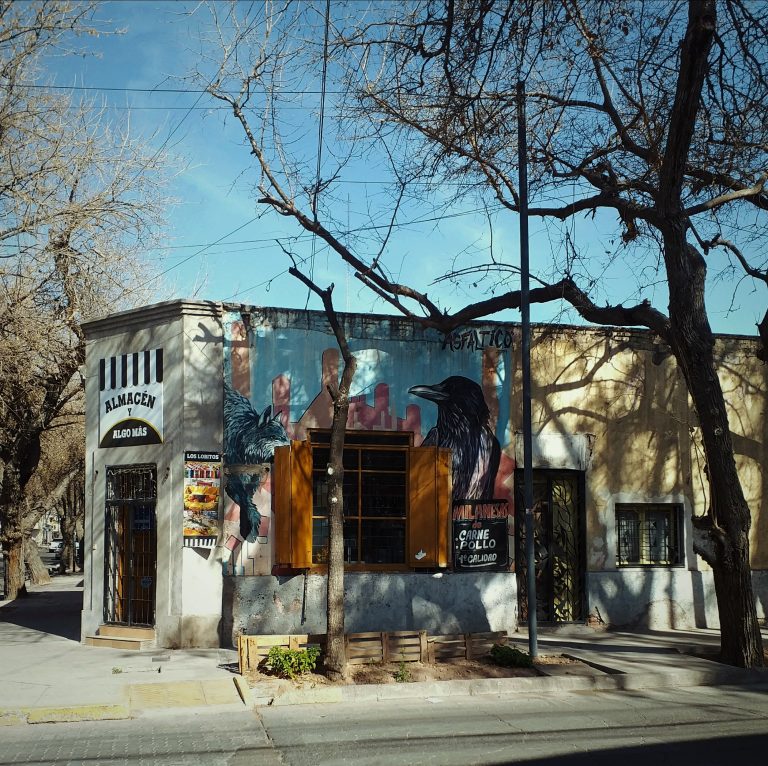 Street photo in Mendoza, Argentina by Allan Almeida