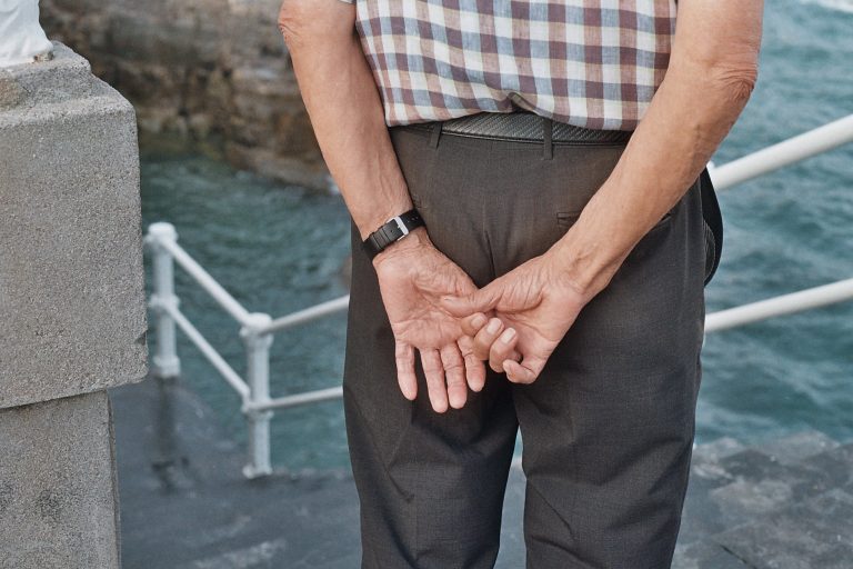 Street photo in Gijón, Spain by Captain Duque