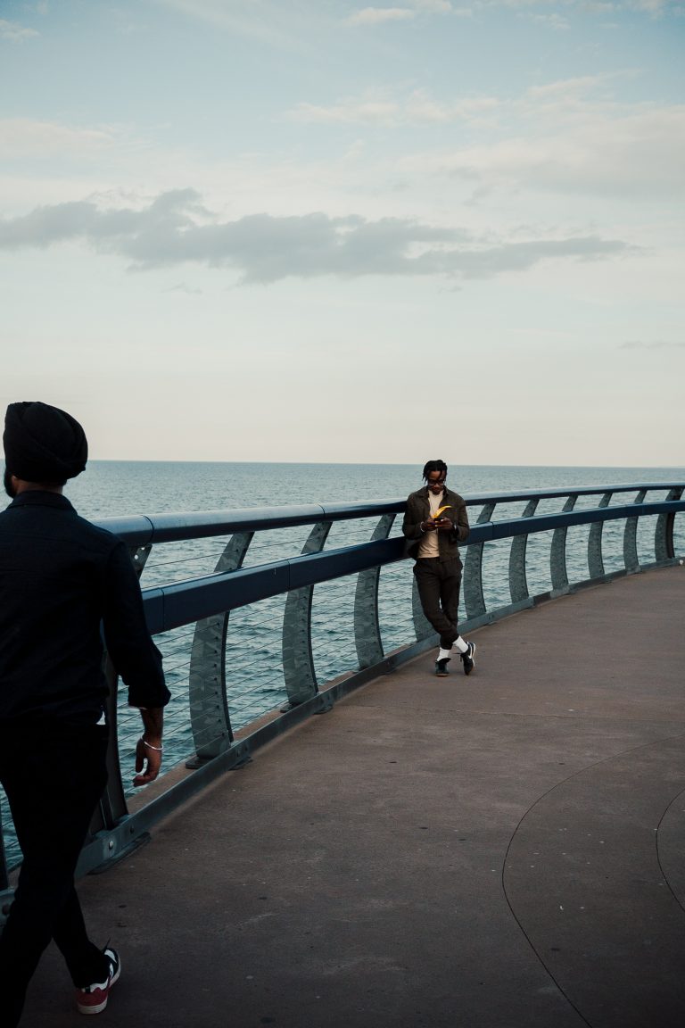 Street photo in Burlington, Canada by Jay Feenstra