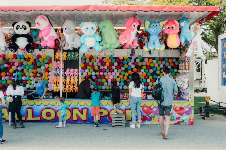 Street photo in Virgil, Canada by Jay Feenstra