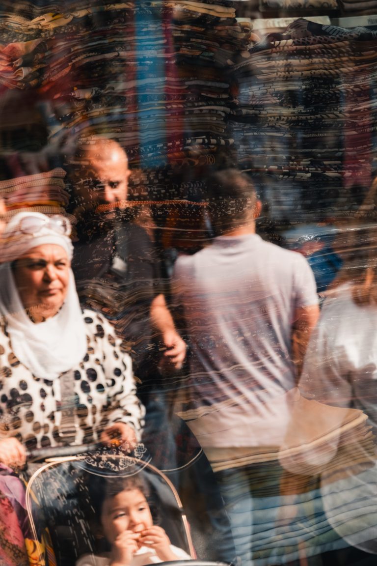 Street photo in İzmir, Turkey by Umut Karabulut