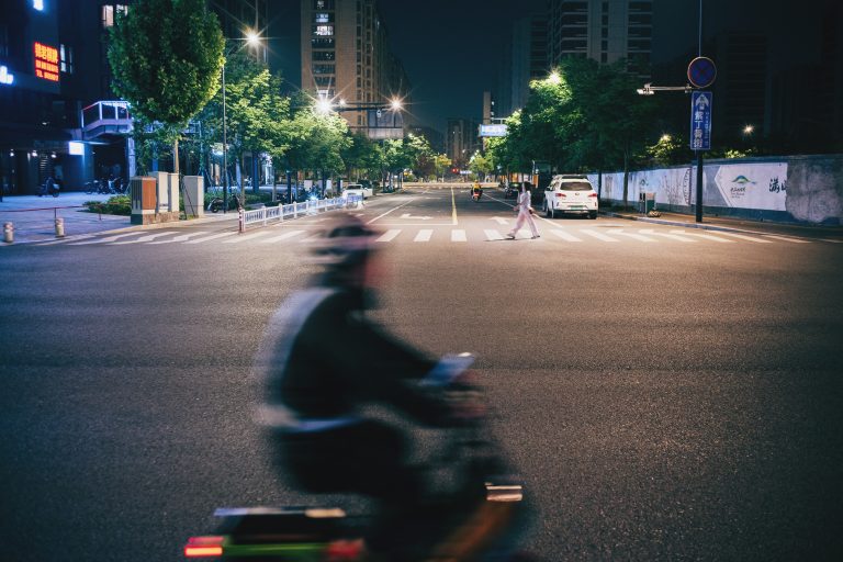 Street photo in Hangzhou, China by Ethan Yao
