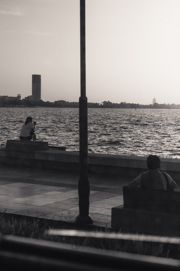Street photo in İzmir, Turkey by Umut Karabulut