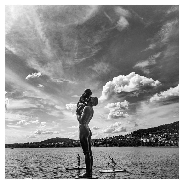 Street photo in Östersund, Sweden by Lars Swärd